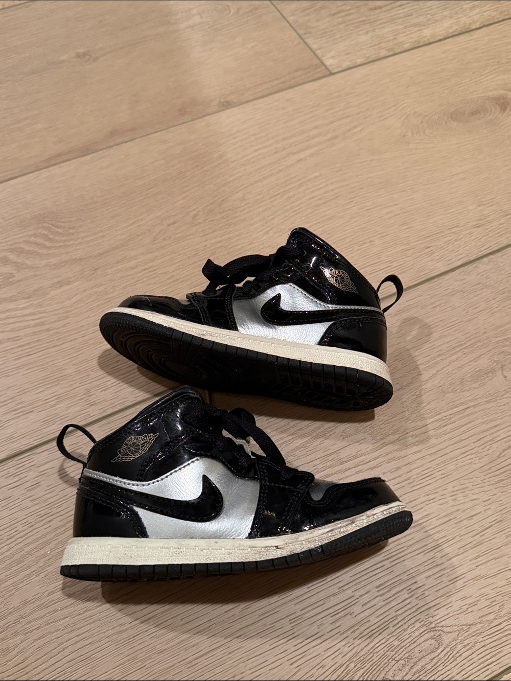 Nike Kids Black and Silver High-Top Sneakers